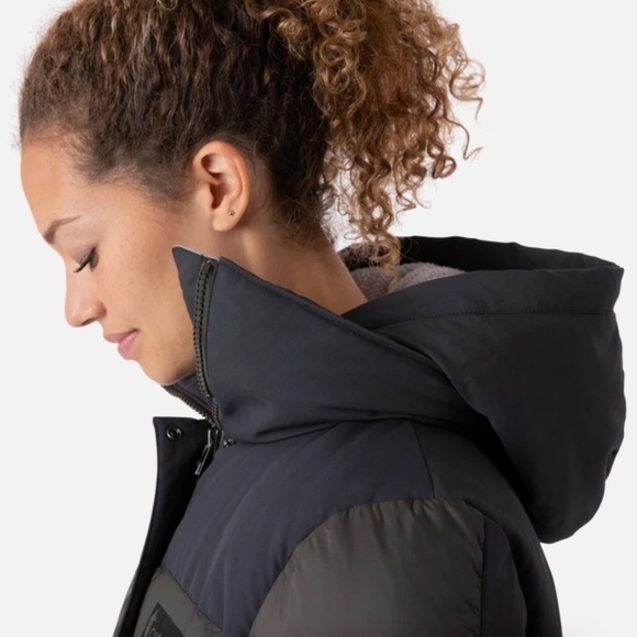 Women's Solazo Down Parka - Picture 2 of 13